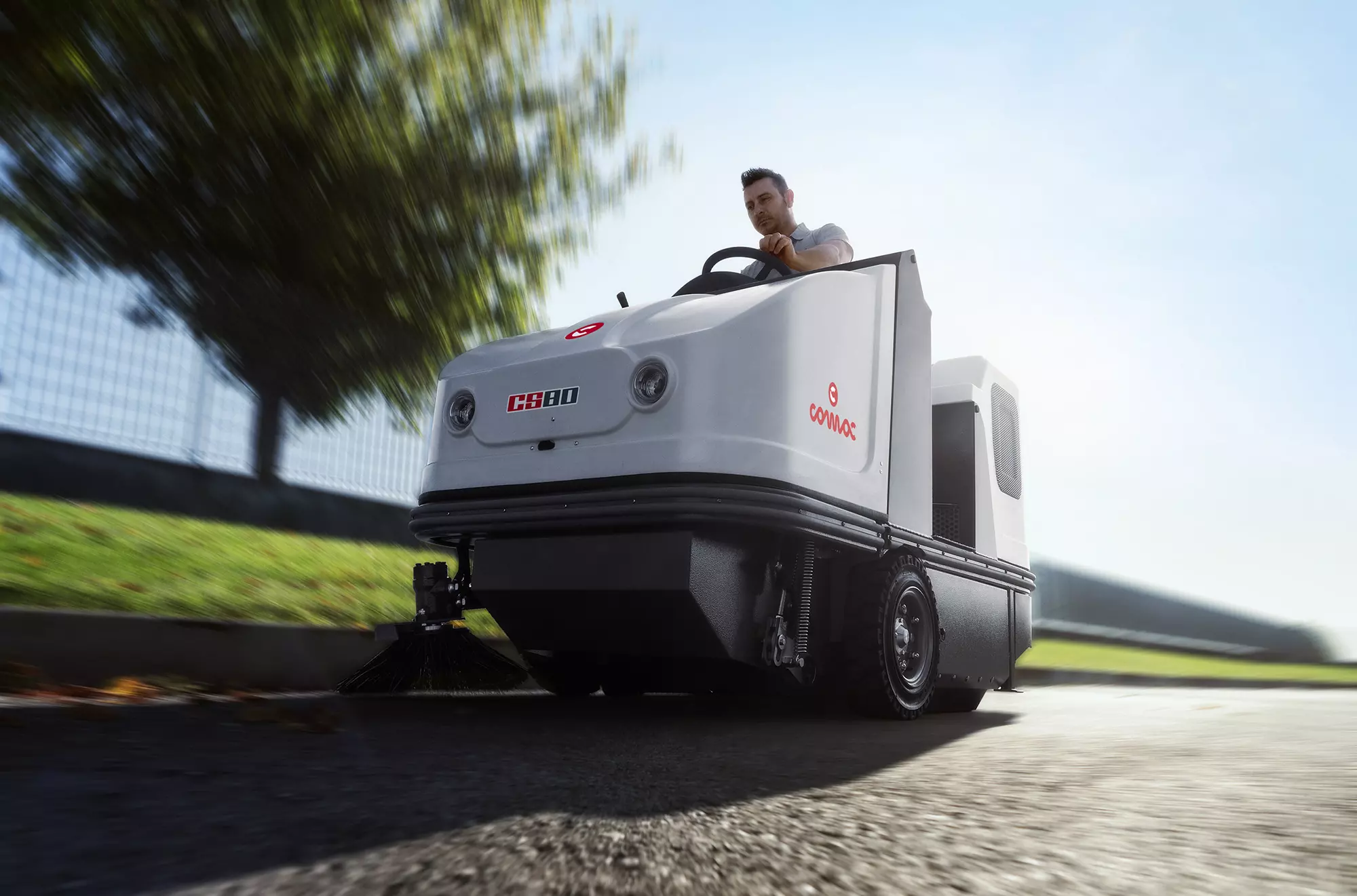 Balayeuse autoportée Comac CS80-90-110 – Image 2