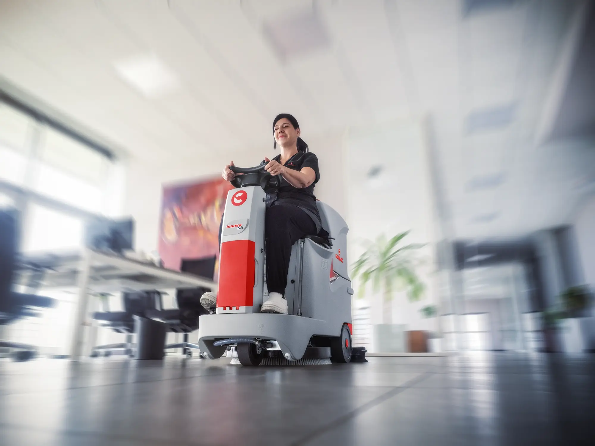 Autolaveuse autoportée Comac INNOVA 55 – Image 2