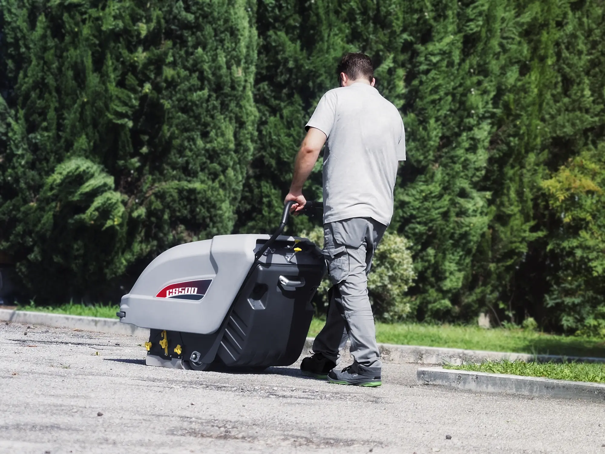 Balayeuse accompagnée Comac CS500 – Image 3