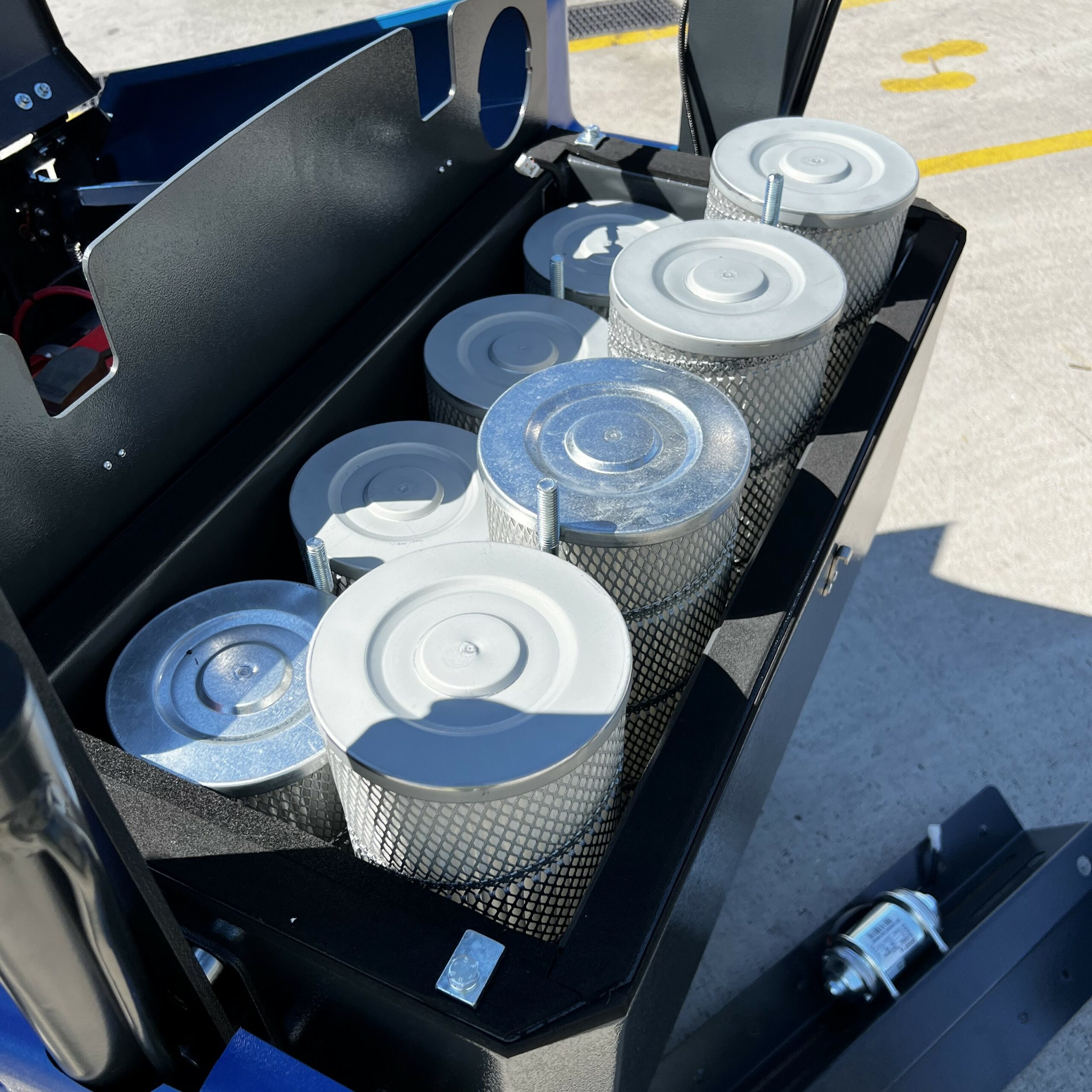 Balayeuse autoportée GEMMA E78, système de filtration cartouche