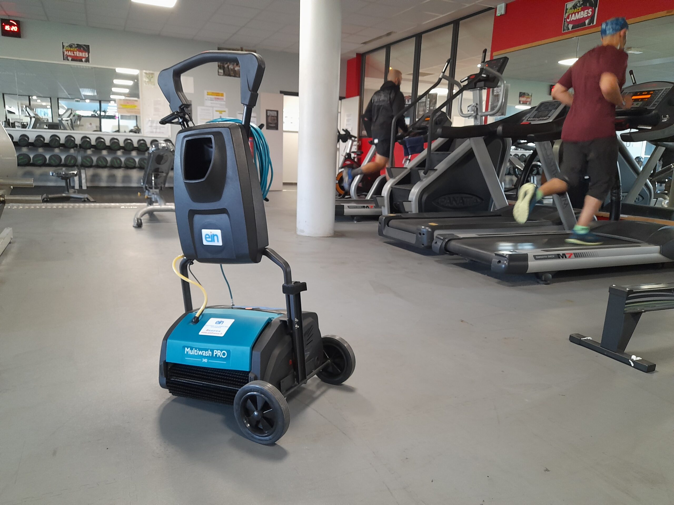 MULTIWASH PRO 340 dans une salle de sport