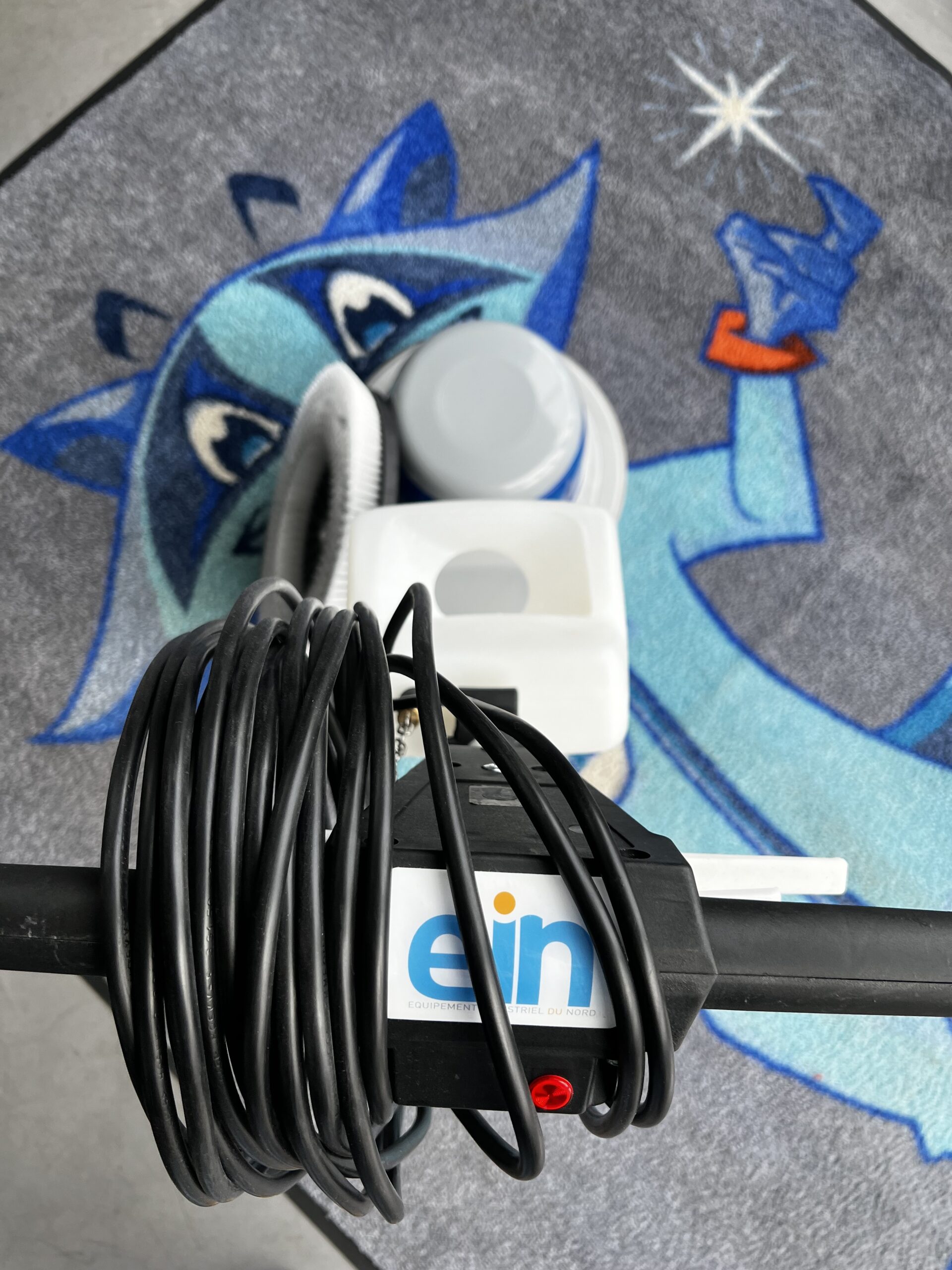 Vue contre plongée de la monobrosse JOLLY 17